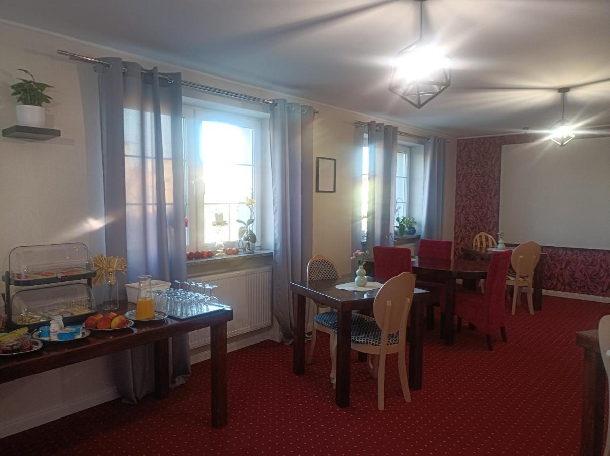 Villa Zdrojowa Otmuchów Exteriör bild