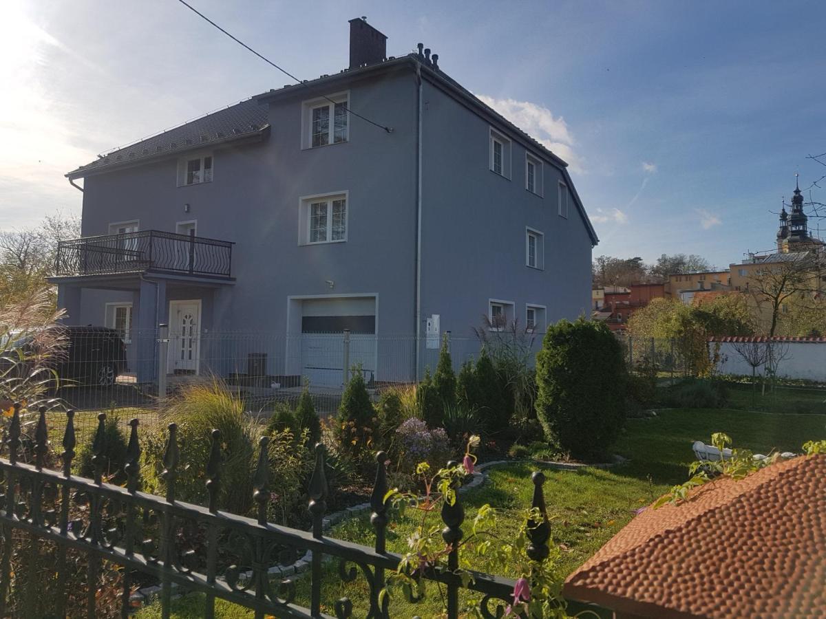 Villa Zdrojowa Otmuchów Exteriör bild